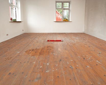 Lattian tutkiminen puulattian hionta